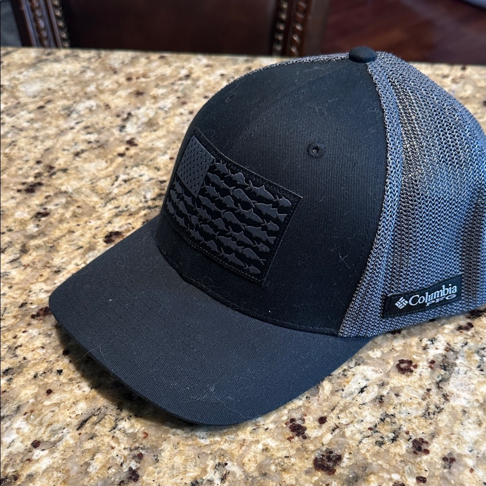 Columbia Black and Gray Flag Design Cap